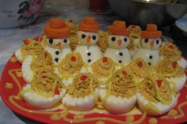 Ouă umplute şi oameni de zăpadă