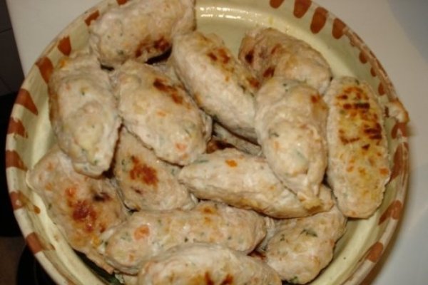 Crochete de pui cu legume