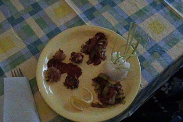 Creveti in usturoi cu garnitura de ardei