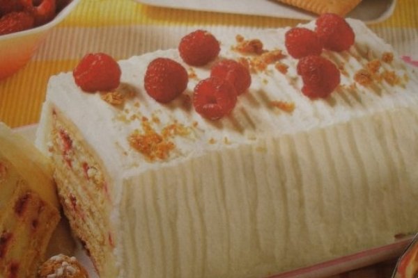 FELII DE BISCUITI SI ZMEURA