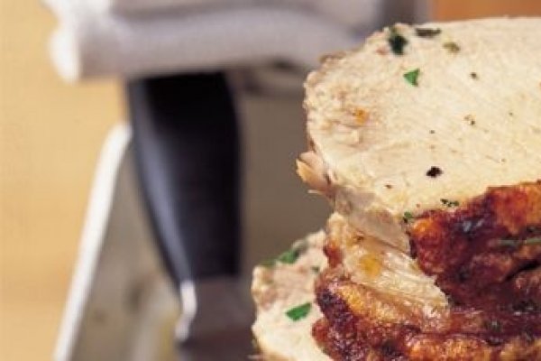 O noua reteta Jamie Oliver: Friptura de porc la cuptor cu sorici crocant