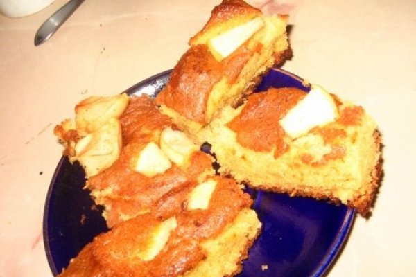 Prajiturica cu miere si fructe