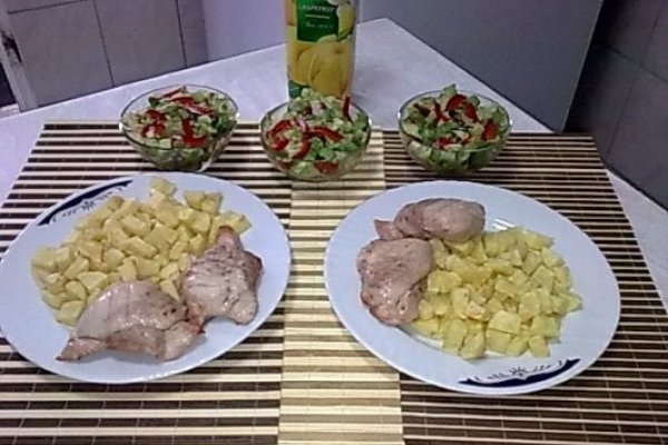 Friptura de curcan,cu cartofi prajiti