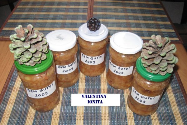 Gem de gutui cu nuca