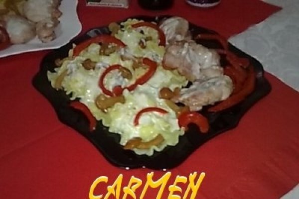 Friptura de curcan, cu paste si sos Gran Cucina.