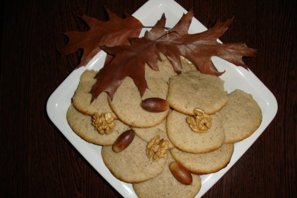 Fursecuri fragede cu nuca