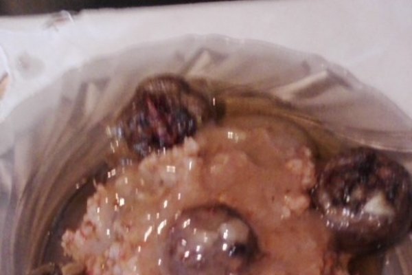 Ciuperci umplute cu garnitura de hrisca