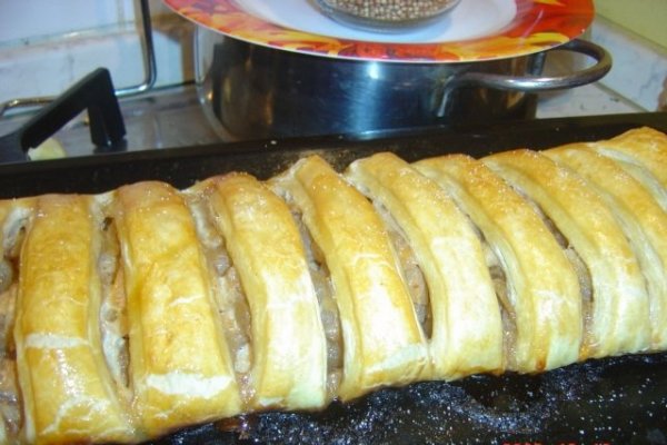 strudel cu mere