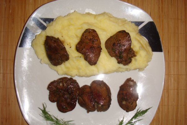 Ficatei de pui cu piure