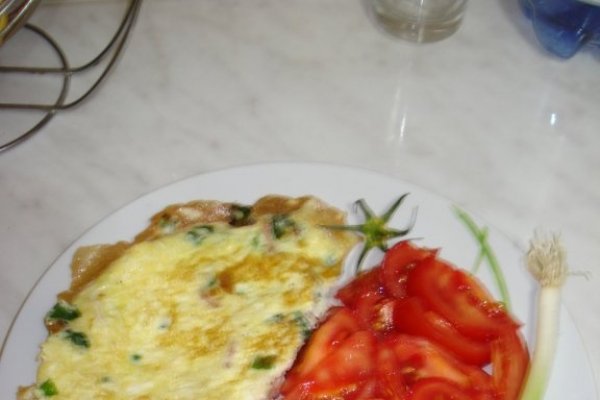 Omleta cu ceapa verde