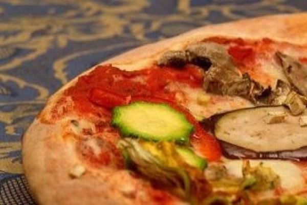 Sa pregatim pizza in casa - pasul 1: aluatul