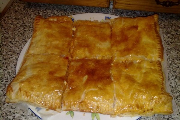 Empanada de ton