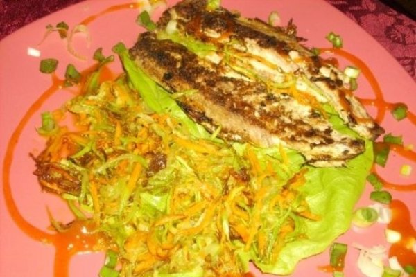 File de Macrou cu legume sotate,