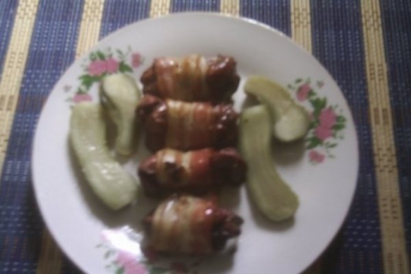 RULOURI DE FICATEI DE PASARE  CU BACON