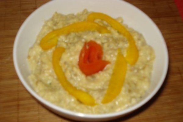 Salata de vinete cu usturoi si iaurt