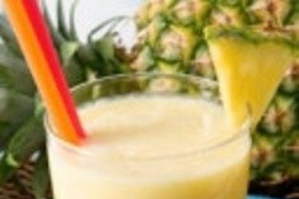 Bautura cu ananas, banane si kivi