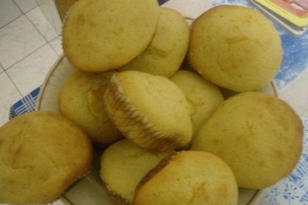 Muffins cu portocale (adaptare dupa Teo's Kitchen)