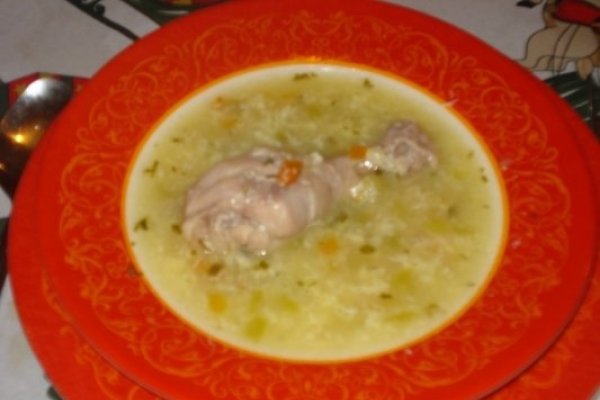 CIORBA DE PUI A LA GREC