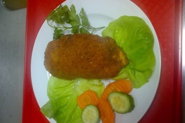 Pachetele de pui cu sunca si cascaval