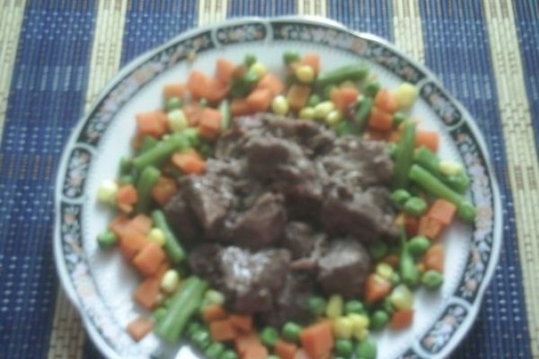 TOCANITA PORC CU VIN ROSU SI CORIANDRU