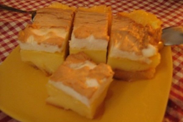 Prajitura racoroasa cu mere