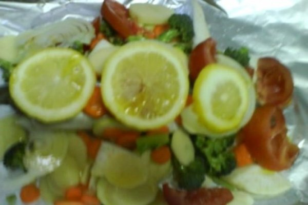 MACROU CU LEGUME LA CUPTOR, IN FOLIE DE ALUMINIU