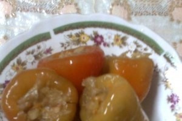 Ardei umpluti cu varza