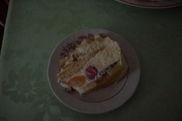 Tort cu fructe si piscoturi