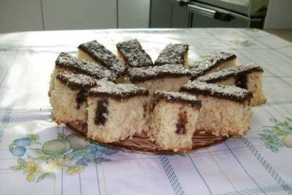 PRAJITURA CU NUCA DE COCOS