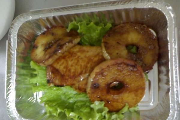 Pui cu mere si sos caramel