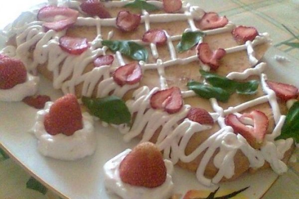 CREMA DE CAPSUNI CU GELATINA