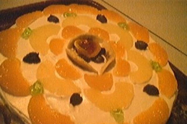 TORT CU FRUCTE(simplu)