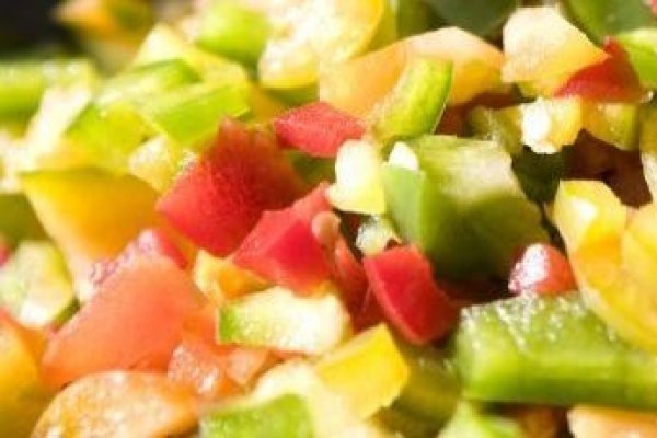 Salate de legume cu... fructe
