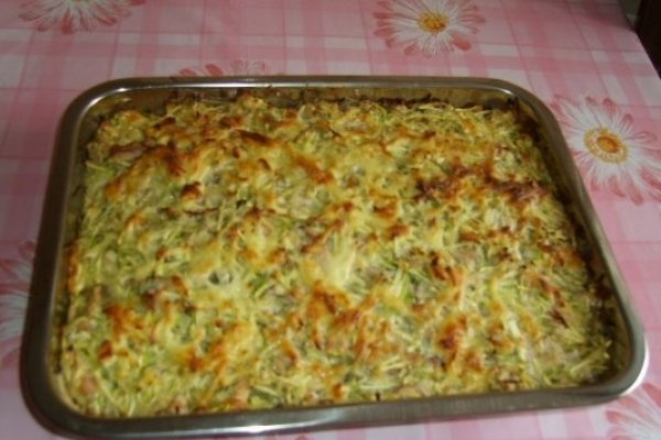 Budinca de dovlecei cu carne de pui