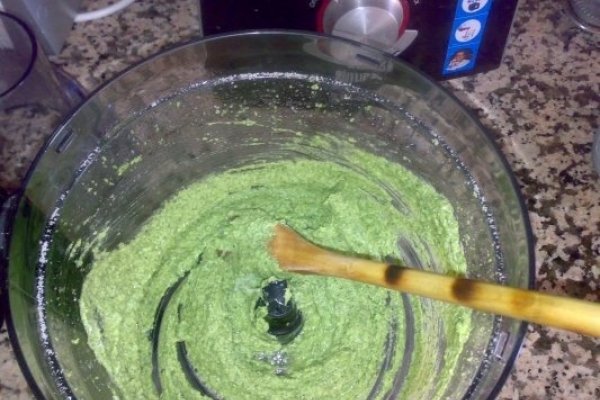 Pesto de busuioc