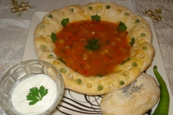 Ciorba de vacuta in farfurie comestibila