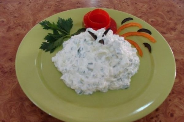 Salata Tzatziki