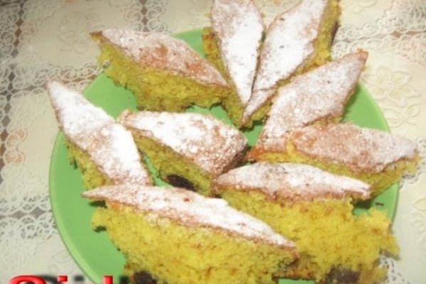 Prajitura cu visine din borcan- puse pe iarna