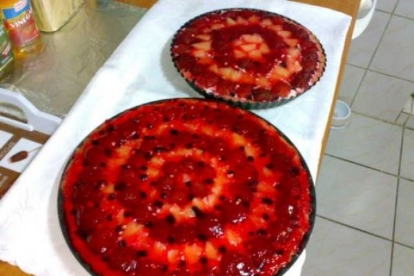 Tarta cu fructe de vara