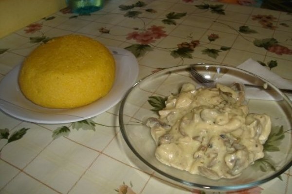 Pui cu ciuperci si smantana