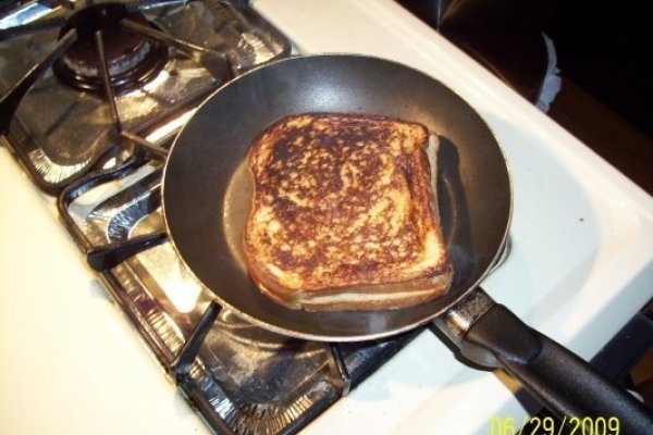 Grilled cheese sandwich