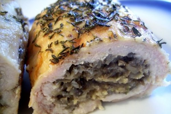 Piept de pui umplut cu ciuperci