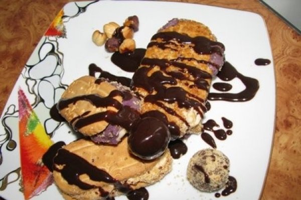 Biscuiti sandwich cu inghetata