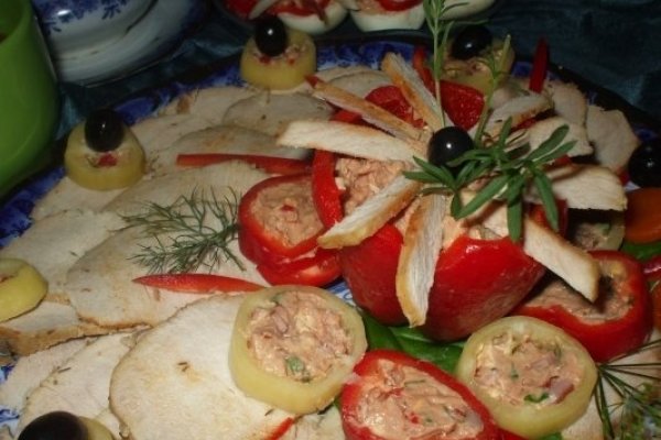 Aperitiv cu friptura rece si pasta de carne