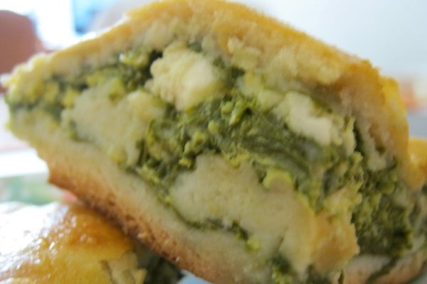 Placinta cu spanac si branza