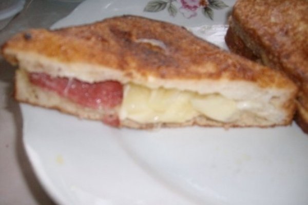 Sandviciuri imbricate in ou