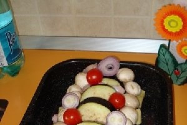 Friptura de pui cu legume la cuptor