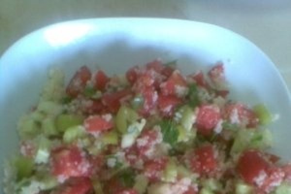 SALATA COUS COUS CU LEGUME