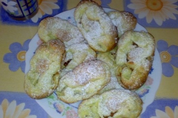 Choux, ecler cu crema de ciocolata