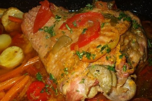 Friptura de curcan cu legume la cuptor